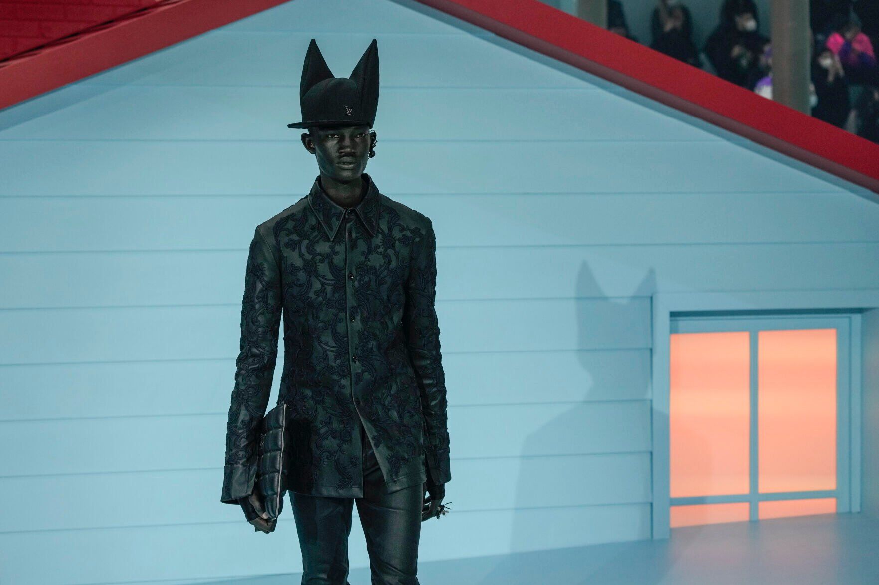 Paris Fashion Louis Vuitton F/W